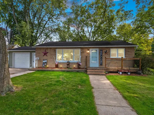 242 S Franklin St, Oconto Falls, WI 54154