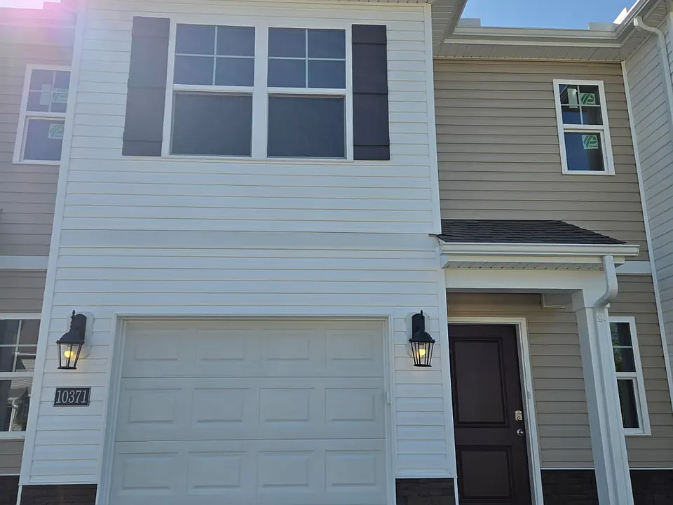 10367 Mae Ct