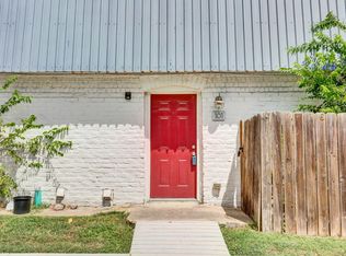 7204 Twin Crest Dr APT 101, Austin, TX 78752