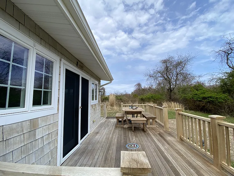 50 E Lake Dr — Photo 4