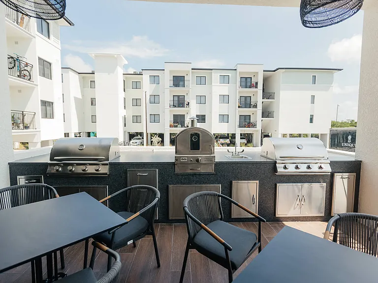 Wrecker's Cay Apartments — Photo 21