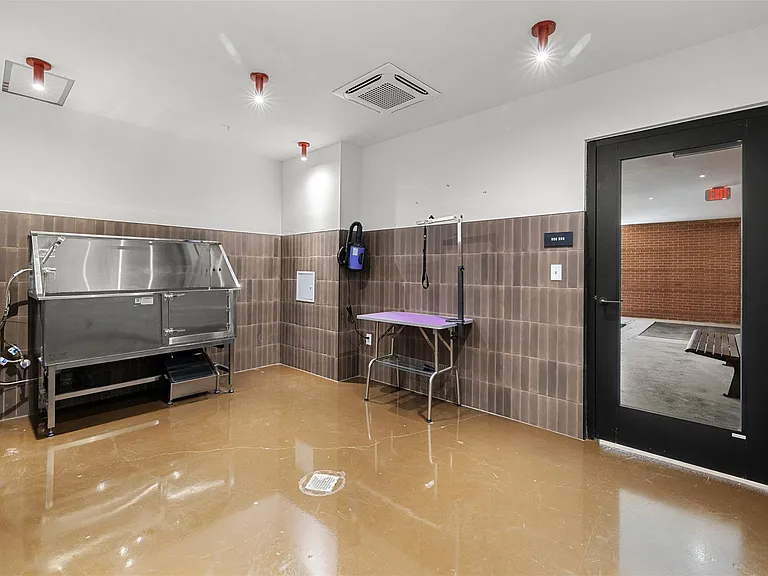 4315 S Congress Ave #428 — Photo 32