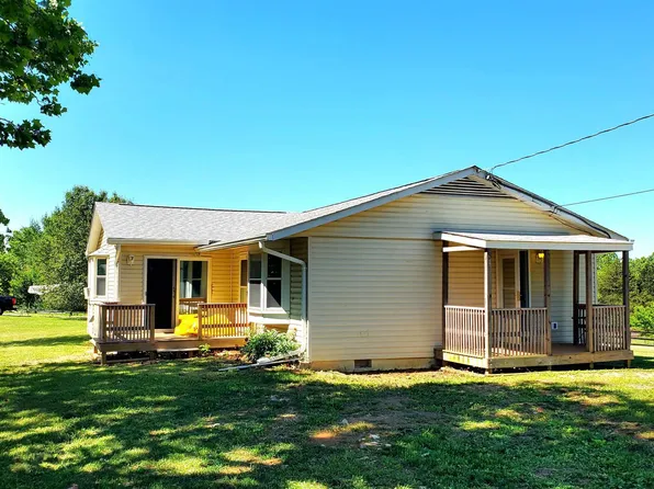 357 Happy Creek Dr, Kearneysville, WV 25430