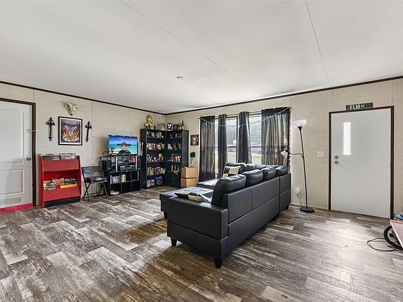 4th image of 144 Los Arcos Rd