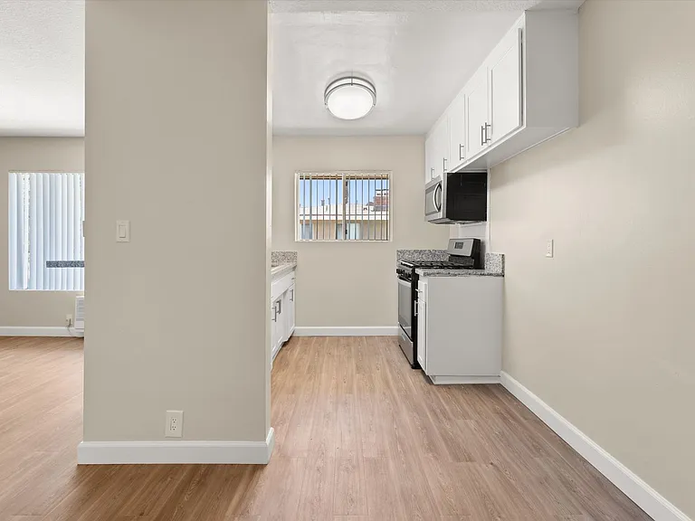 School Circle Apartments - Riverside, CA — Photo 85