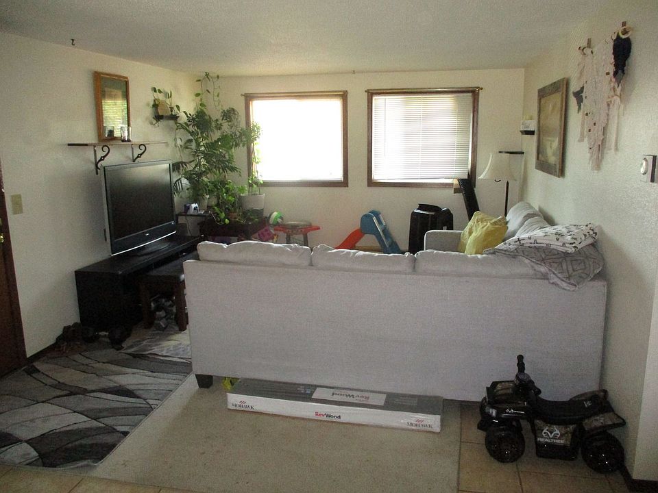 1st image of 4942 Basswood Dr