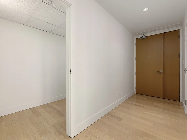 1111 Alberni St #4304 — Photo 14