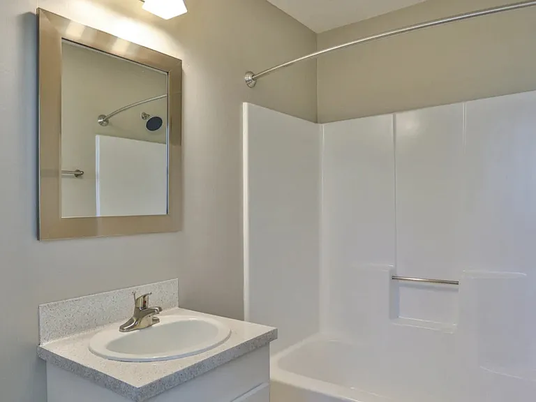 Ashbrook Village — Photo 7