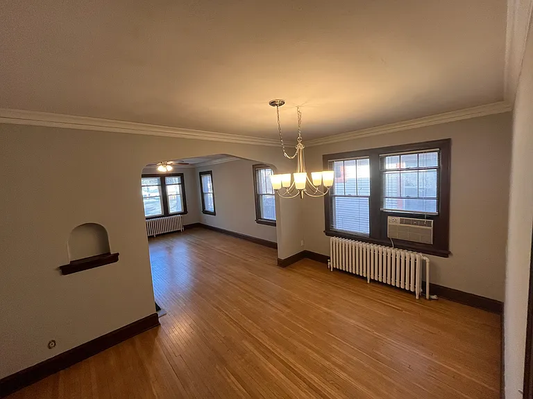 1844 Grand Ave — Photo 17