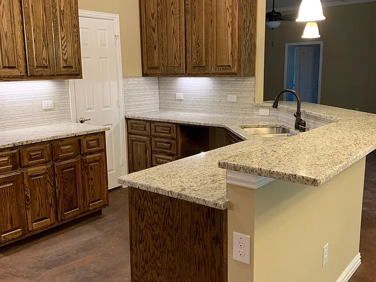 1901 Clear Creek Dr — Photo 8