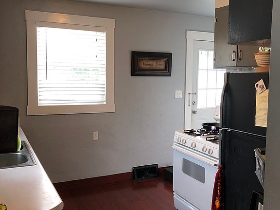 2nd image of 530 2nd St N