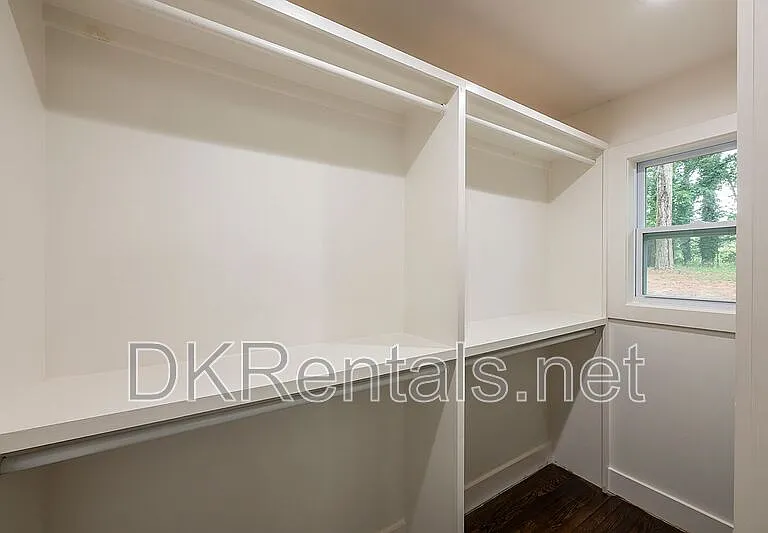 737 Helen St NW — Photo 21