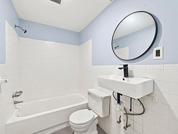 5th image of 5436 Chestnut St