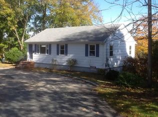 212 Vernon Ave, Middletown, RI 02842