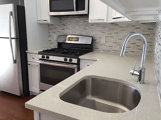 Rented by NY Space Finders Inc. | media 39