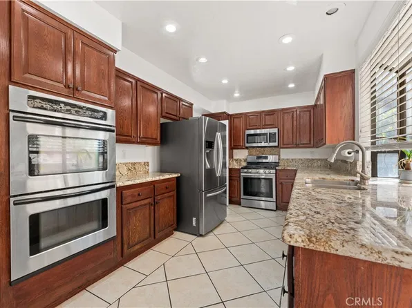 10389 Meadow Creek Dr, Moreno Valley, CA 92557
