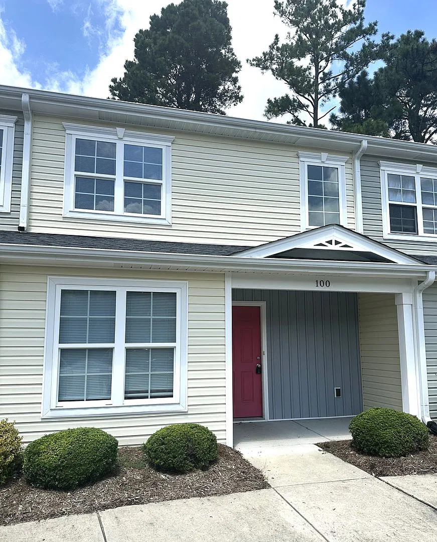 Brickyard Landing Townhomes — Photo 1