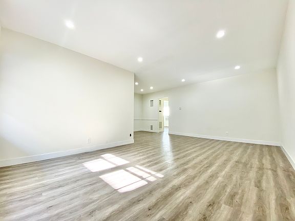 2nd image of 854 S Sherbourne Dr APT 5