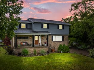 200 Sunrise Dr, Irwin, PA 15642