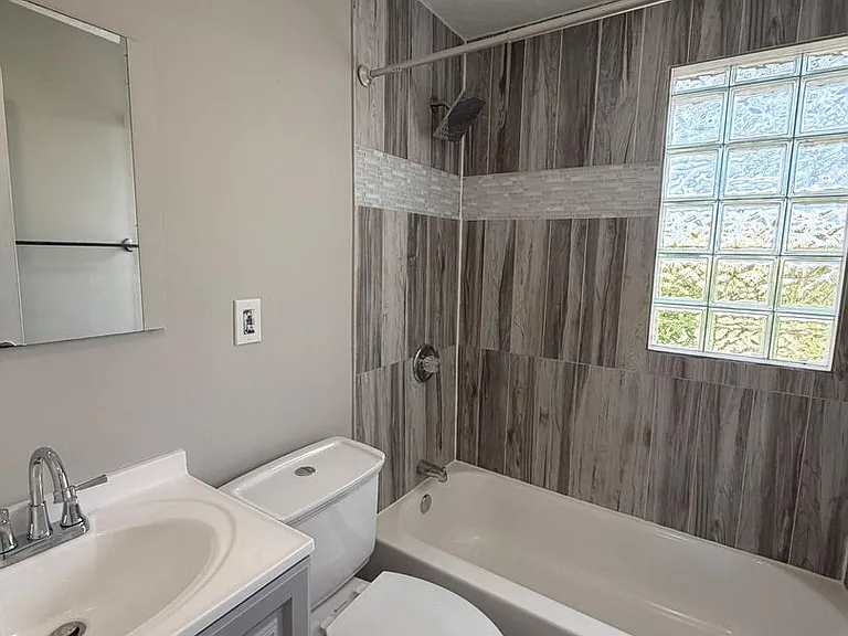 108 Chestnut St — Photo 6