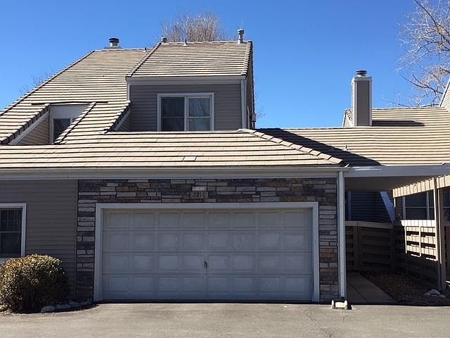 2 car garage 