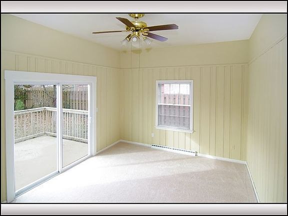 2nd image of 891 Loraine Dr