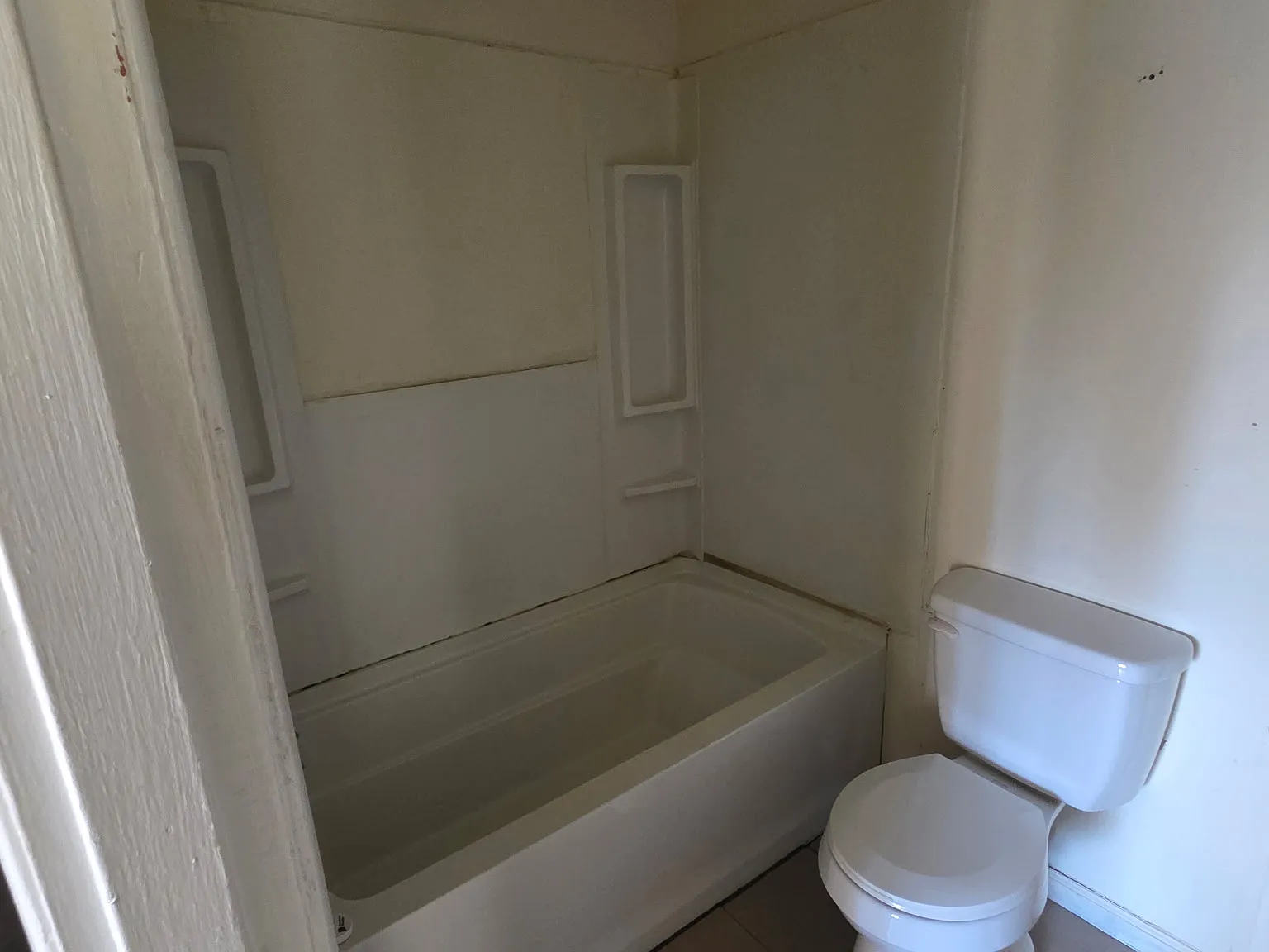 3 bed, 1152 sqft, $1,725 — Photo 4