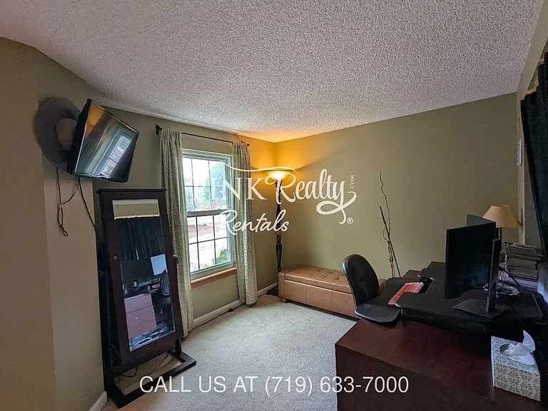 8560 Avens Cir — Photo 4