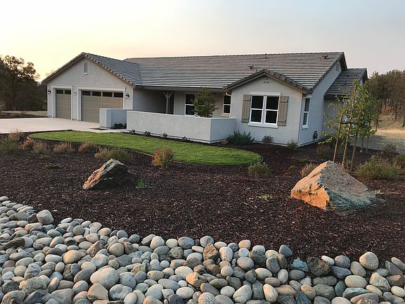 3rd image of 151 Palisades Pl