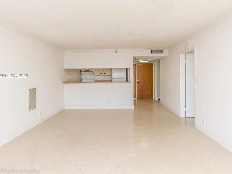 7601 E Treasure Dr #2406 — Photo 10