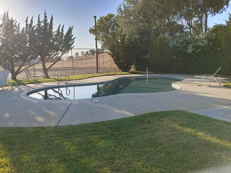 3330 Harbor Cir #F — Photo 8
