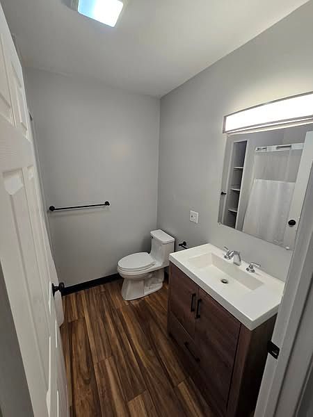 2nd image of 204 Grand Ave APT 5