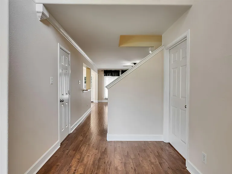 4203 Keystone Trl — Photo 3