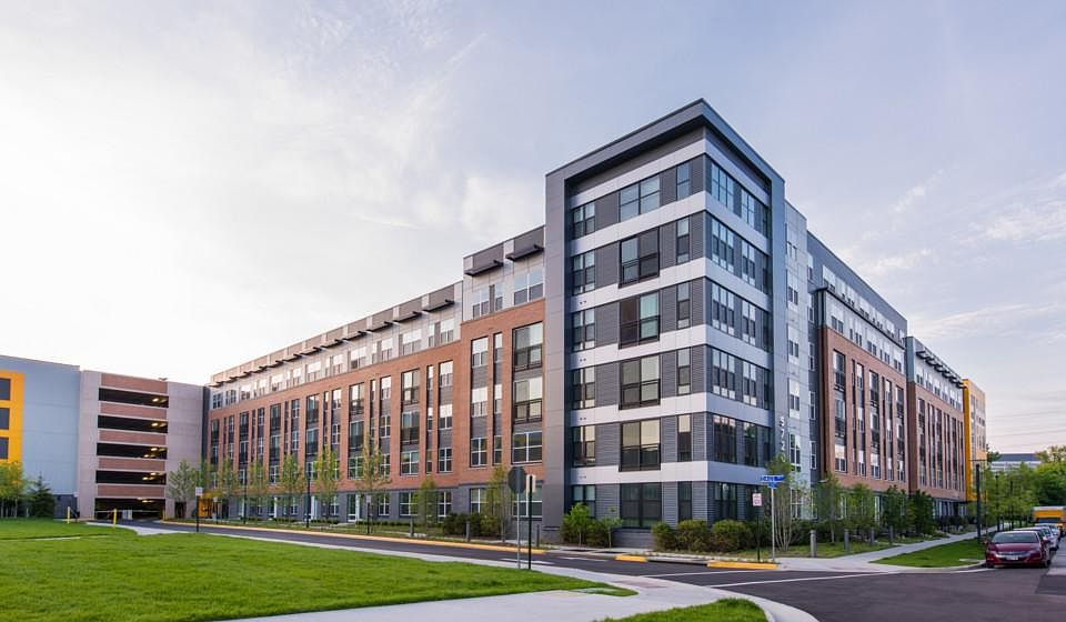 1st image of 5720 Metroview Pkwy APT 260