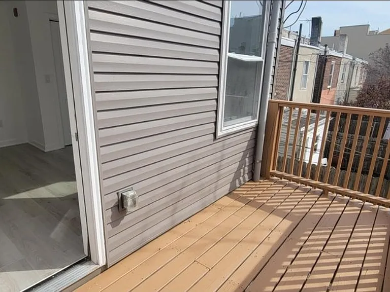 2230 Christian St #2 — Photo 4