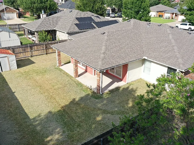 14 Burnham Dr — Photo 5