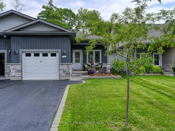 57 Centre St #A, Brockville, ON K6V 0C9