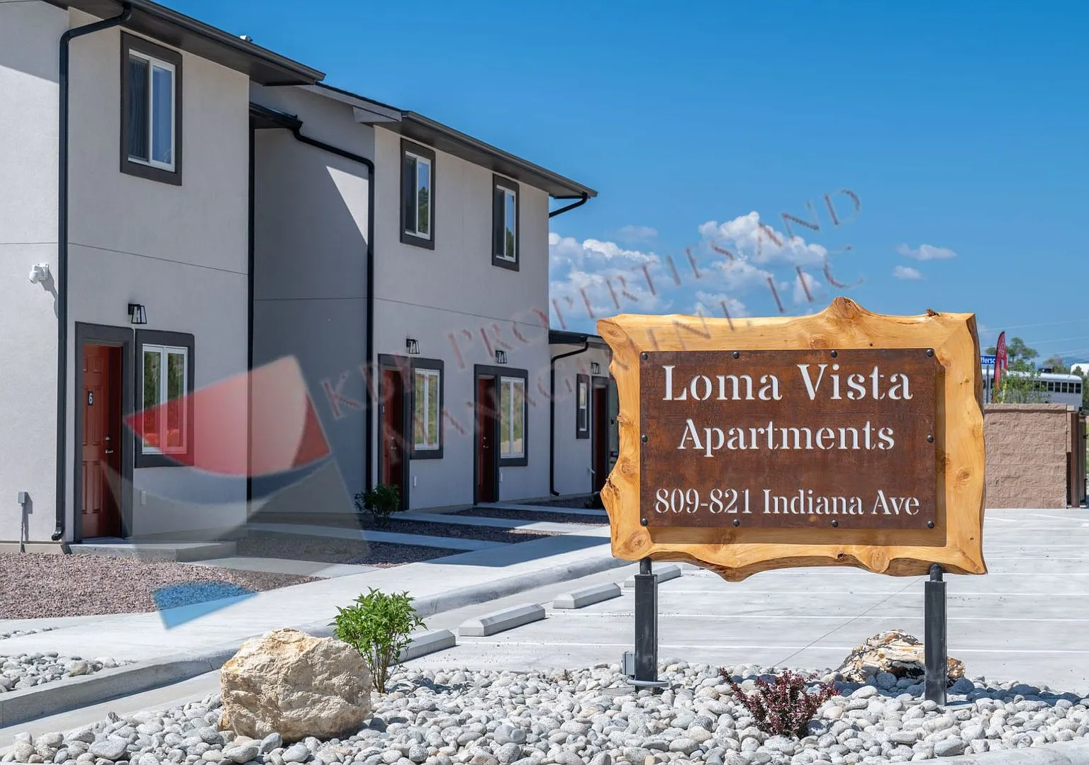 Loma Vista — Photo 1