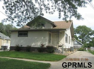 671 E 9th St, York, NE 68467
