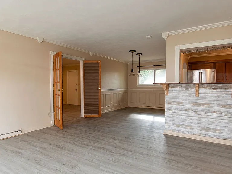 10 Warren Dr — Photo 9