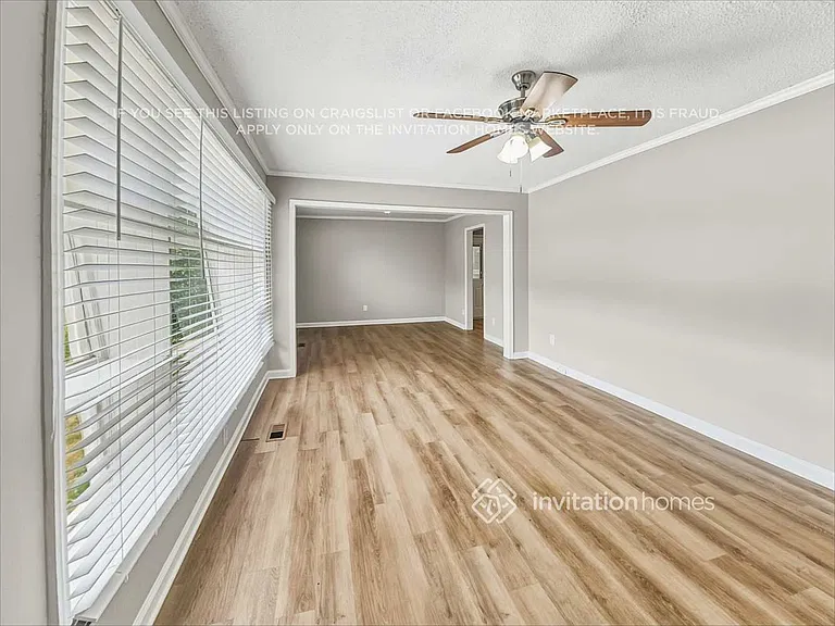 1959 Laurel Ln — Photo 5