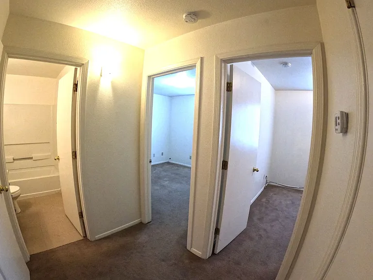 637 Foster Rd — Photo 8