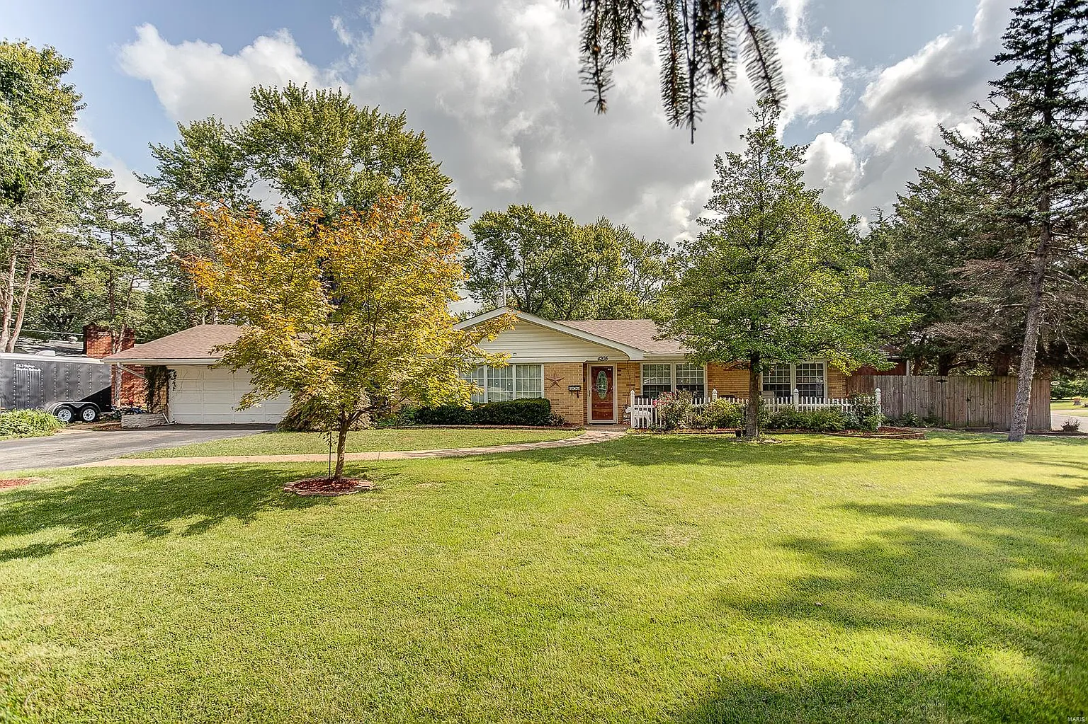 4205 S Park Dr photo 1