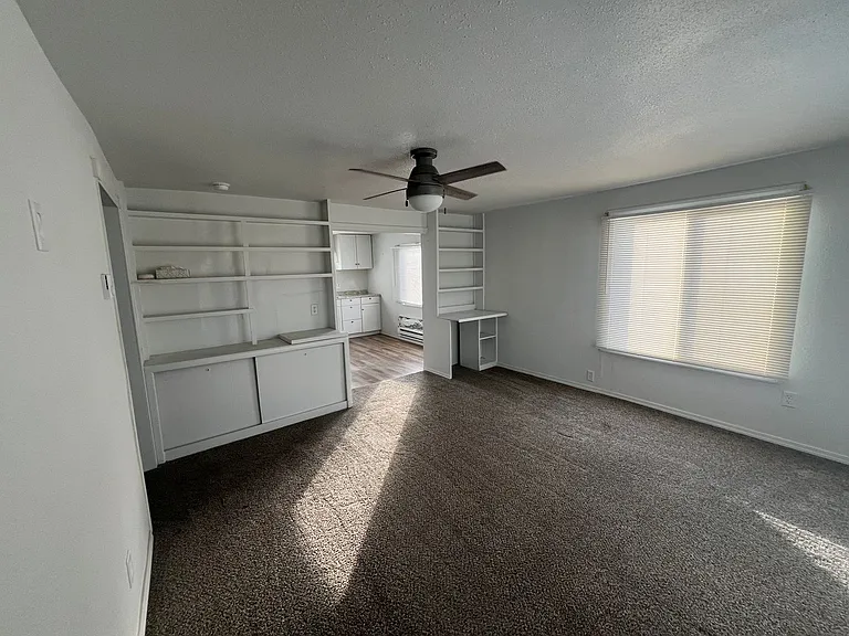 112 G St NW — Photo 3