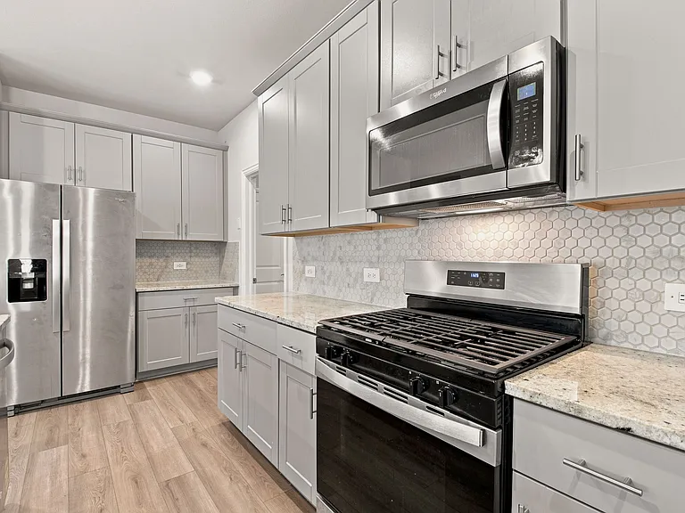 810 Honeydew Ln — Photo 40