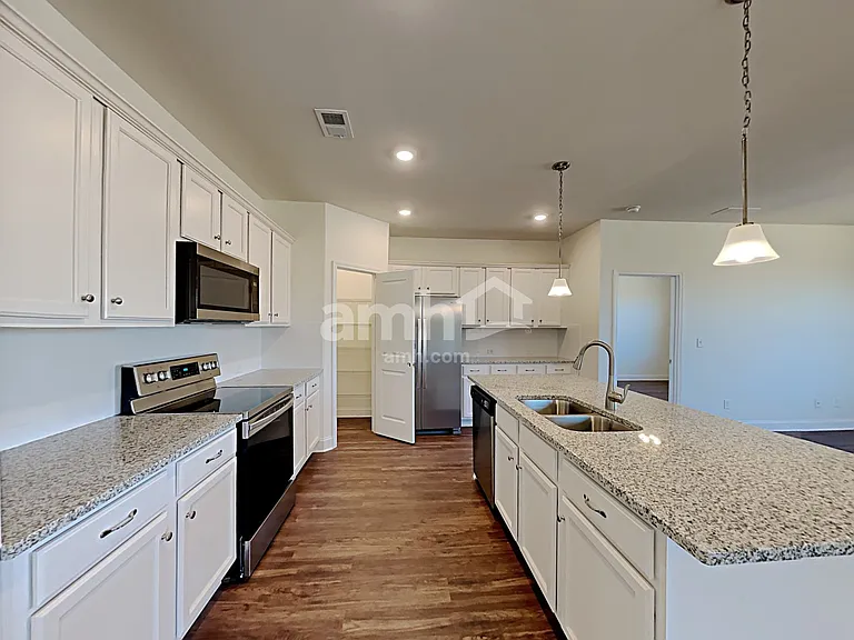 7072 Creeksong Dr — Photo 3