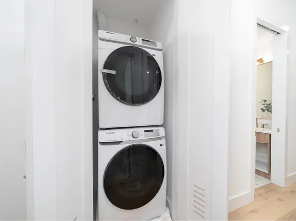 100 Webster Avenue image 17 of 42