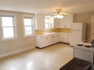 126 3rd Ave APT 3, Woonsocket, RI 02895