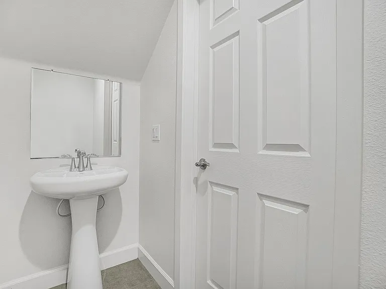 15395 Lotus Cir — Photo 20