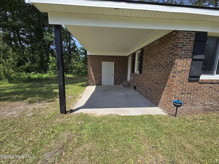 5968 Acorn Rd — Photo 2